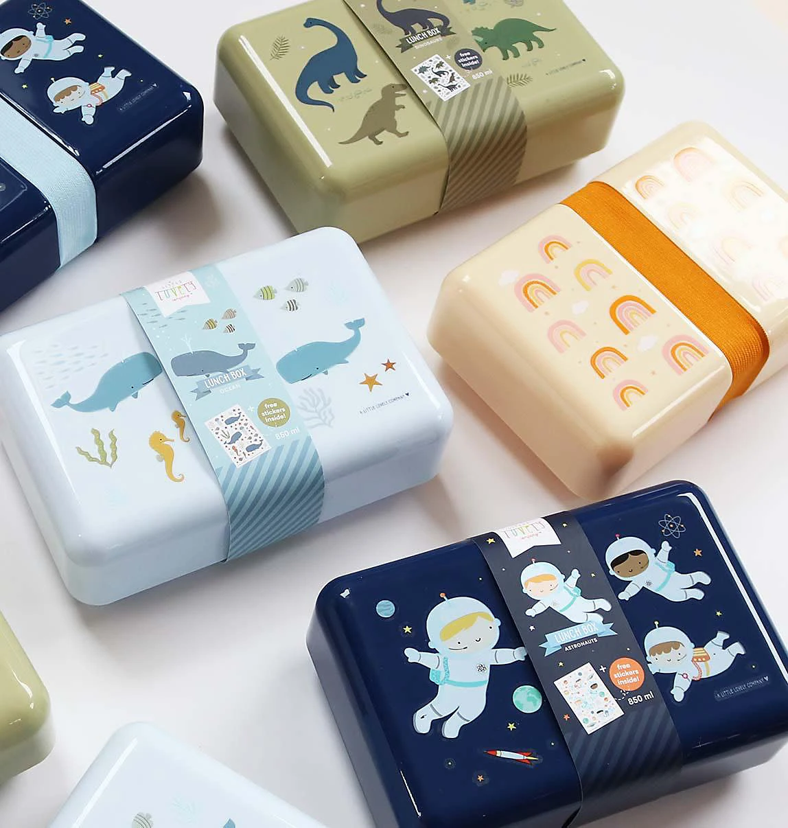 A Little Lovely Company Brotdose Dinos, Inkl. Halteband & Stickern 6 A Little Lovely Company Brotdose Dinos, Inkl. Halteband & Stickern – Bild 6