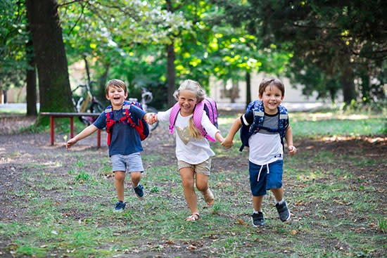 BELMIL Kindergartenrucksack "Mini Animal Mini Bunny" In Grau/Rosa - H 25 L 18 T 11 Cm 9 BELMIL Kindergartenrucksack "Mini Animal Mini Bunny" In Grau/Rosa - H 25 L 18 T 11 Cm – Bild 9