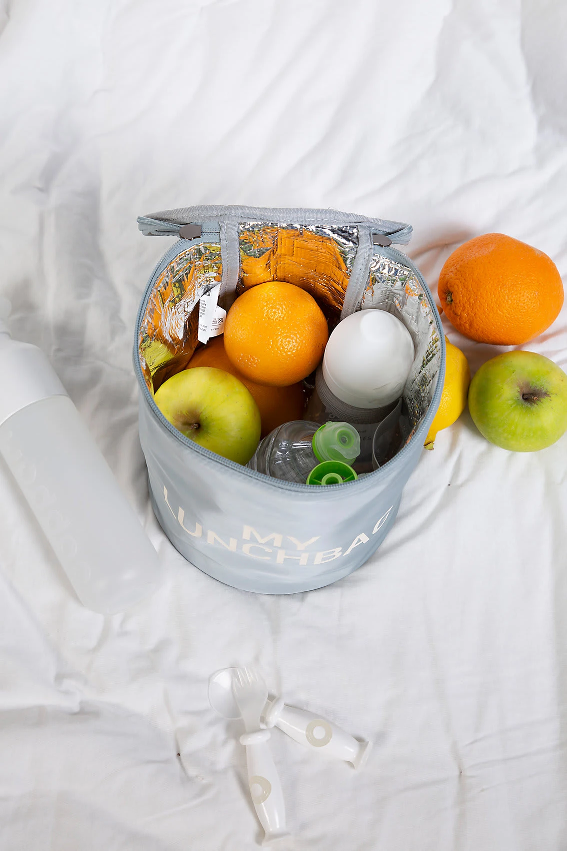 Childhome Thermotasche KIDS MY LUNCHBAG, Isothermisch, Grau/altweiß 4 Childhome Thermotasche KIDS MY LUNCHBAG, Isothermisch, Grau/altweiß – Bild 4