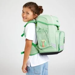 Ergobag Schulranzen Cubo WaldBärwohner 5-teiliges Set In Grün -Yeaz Geschäft ergobag schulranzen cubo waldbarwohner 5 teiliges set in grun 5