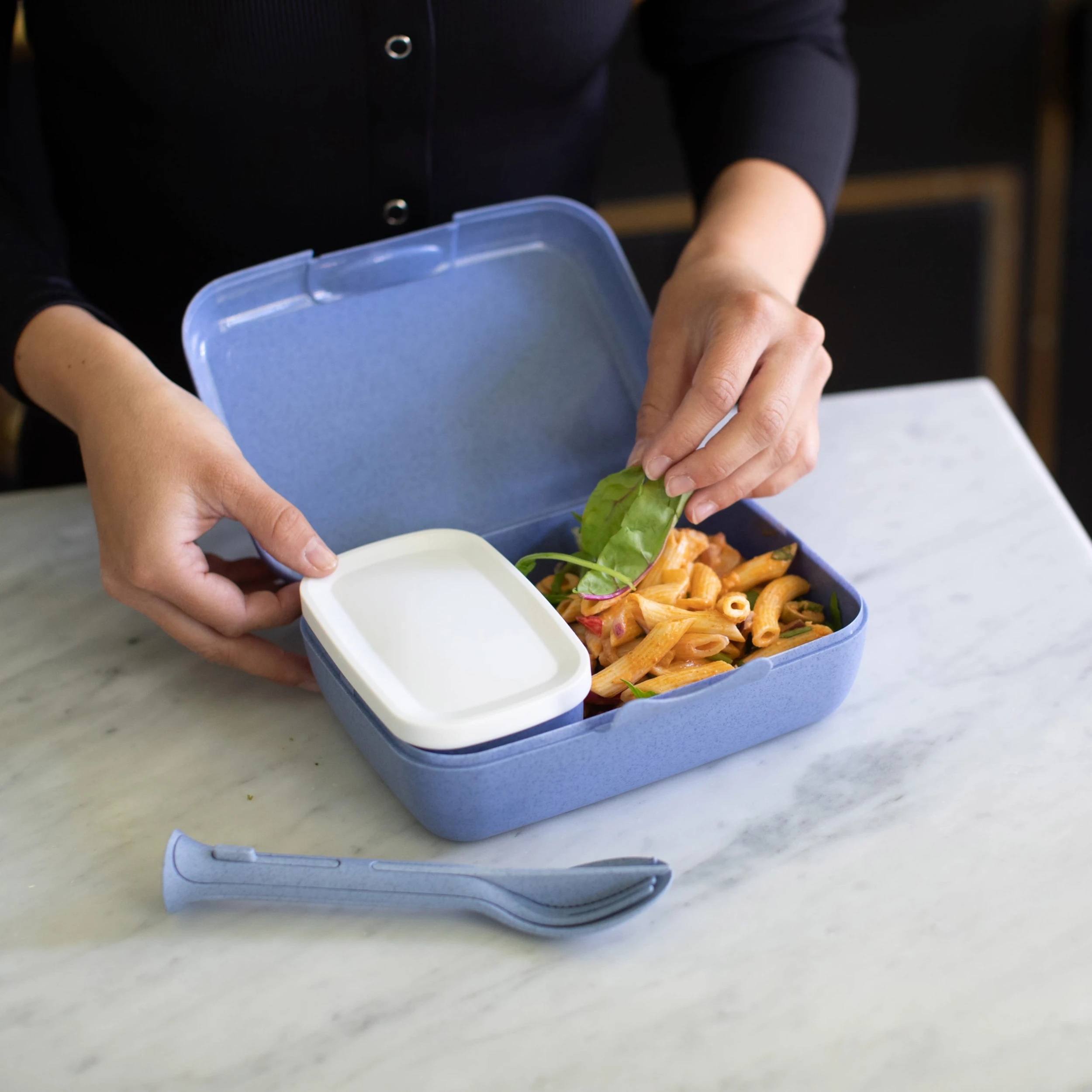 Koziol CANDY READY * - Lunchbox-Set + Besteck-Set In De Stijl Red 3 Koziol CANDY READY * - Lunchbox-Set + Besteck-Set In De Stijl Red – Bild 3