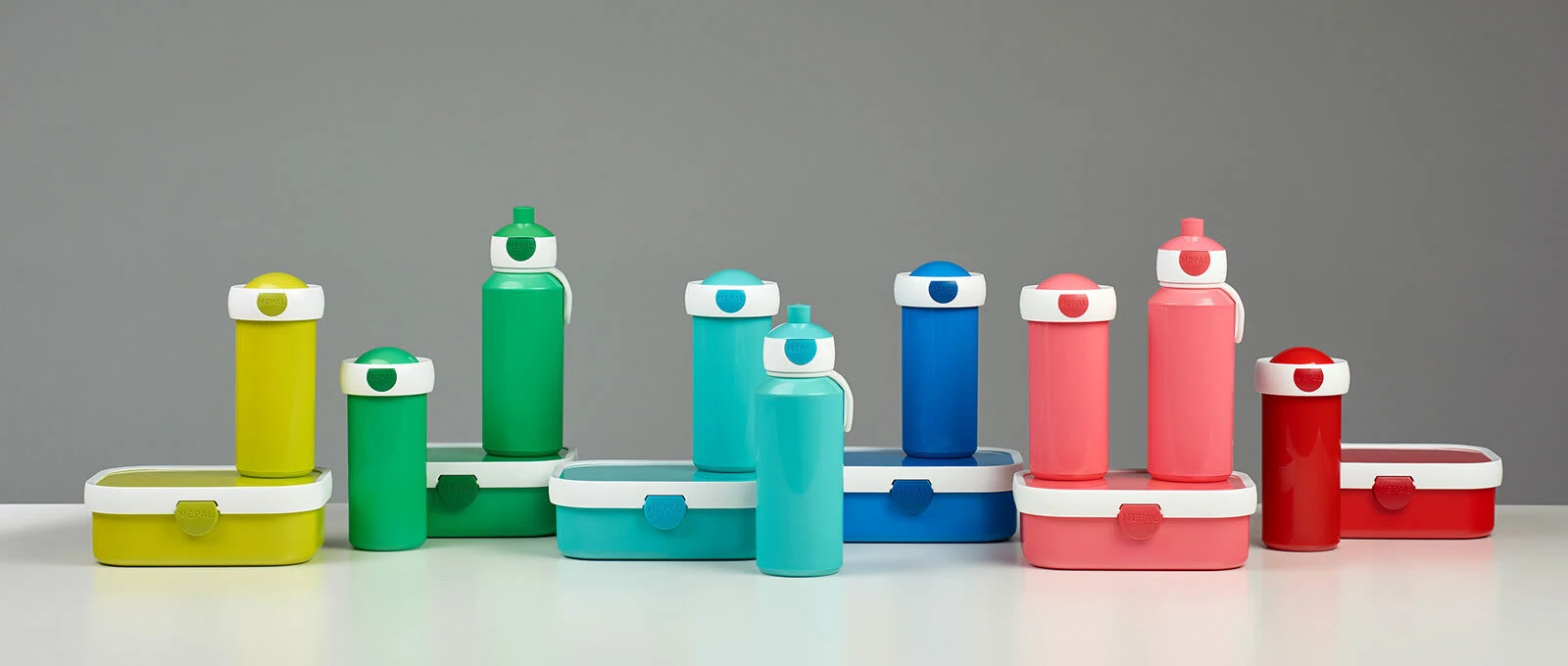 Mepal Verschlussbecher Campus 300 Ml In Spring Flowers 3 Mepal Verschlussbecher Campus 300 Ml In Spring Flowers – Bild 3