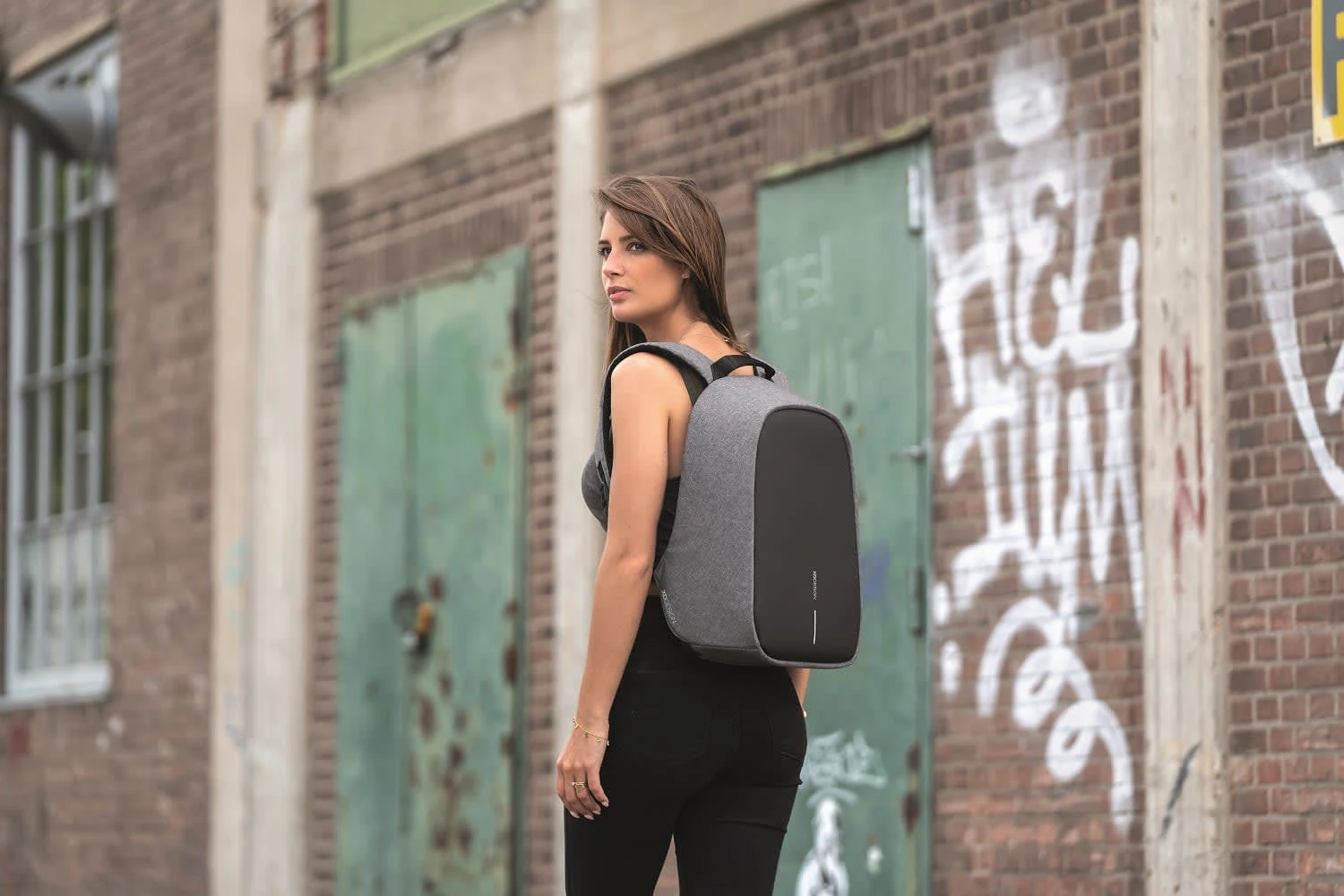 XD Design Rucksack Bobby Hero Small In Grau 7 XD Design Rucksack Bobby Hero Small In Grau – Bild 7